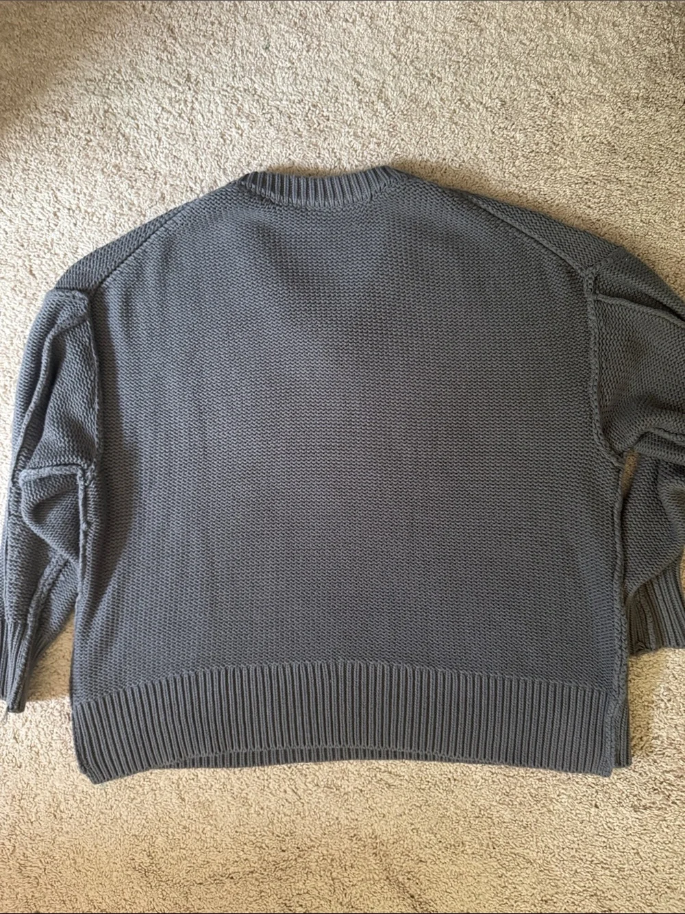 Free People Alli  oversized V-Neck chunk Knit Sweater gray size large